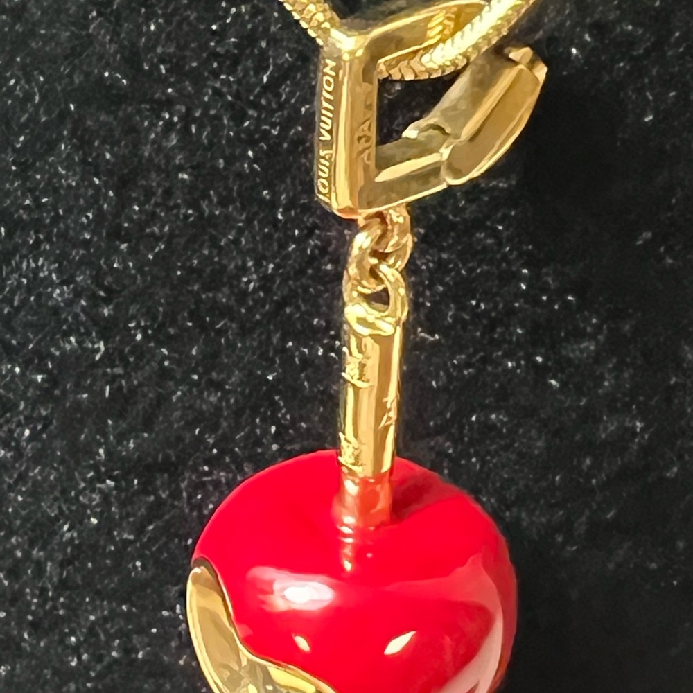 Louis Vuitton Caramel Apple Lacquer
Yellow Gold 18 Karat Pendant Charm❤️❤️ - Picture 3 of 13